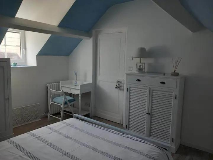 Chambre Bleue Avec Acces Plage Бурж Екстериор снимка